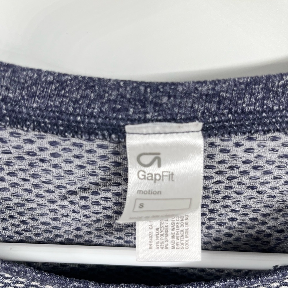 Gap Fit Motion Gray Blue Nylon Blend Long Sleeve Performance Tech Shirt Size S - Picture 3 of 10